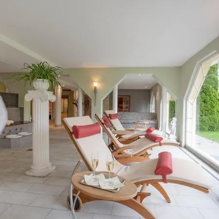 Hotel Moehringers Schwarzwald 4*
