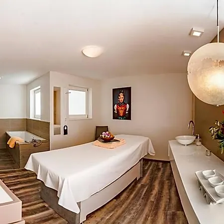 Moehringers Schwarzwald 4*